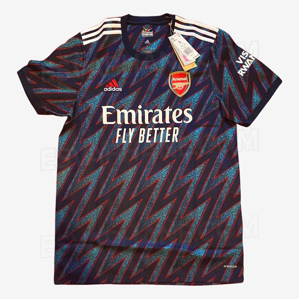 FootyKitPlug_'s tweet photo. The Arsenal 3rd Kit for 2021/22 🤩 https://t.co/qHXlJ95cnx
