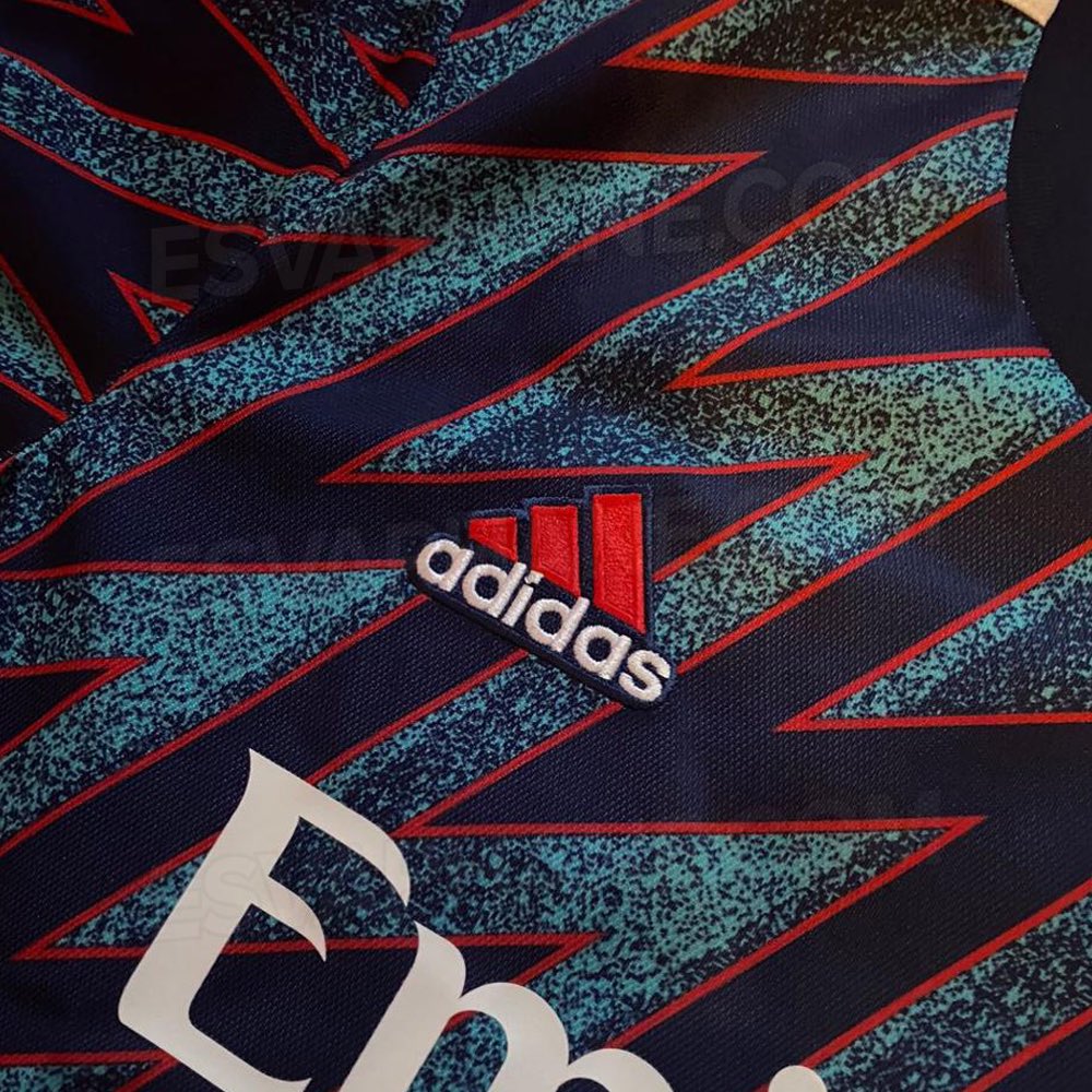 FootyKitPlug_'s tweet photo. The Arsenal 3rd Kit for 2021/22 🤩 https://t.co/qHXlJ95cnx