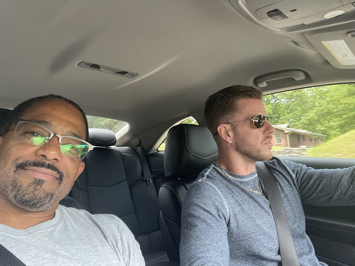 UVO extends our thanks to everyone who rallied, wrote a letter, or made a phone call to Free Donald Ray Clemons. Much love to Participatory Defense Nashville, <a href="/Rahimbuford/">Rahim Buford</a> <a href="/VUPrisonProject/">Vanderbilt Prison Project</a> <a href="/VandyHustler/">Vanderbilt Hustler</a> Enjoy your life brother!