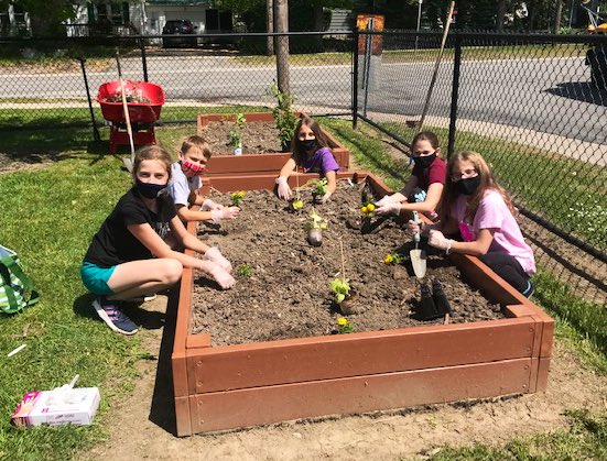 AldenIntSchool's tweet photo. The Alden Intermediate Community Garden has been planted! Stop by to help water this summer using our rain barrel! https://t.co/Xt8tNPcGGz