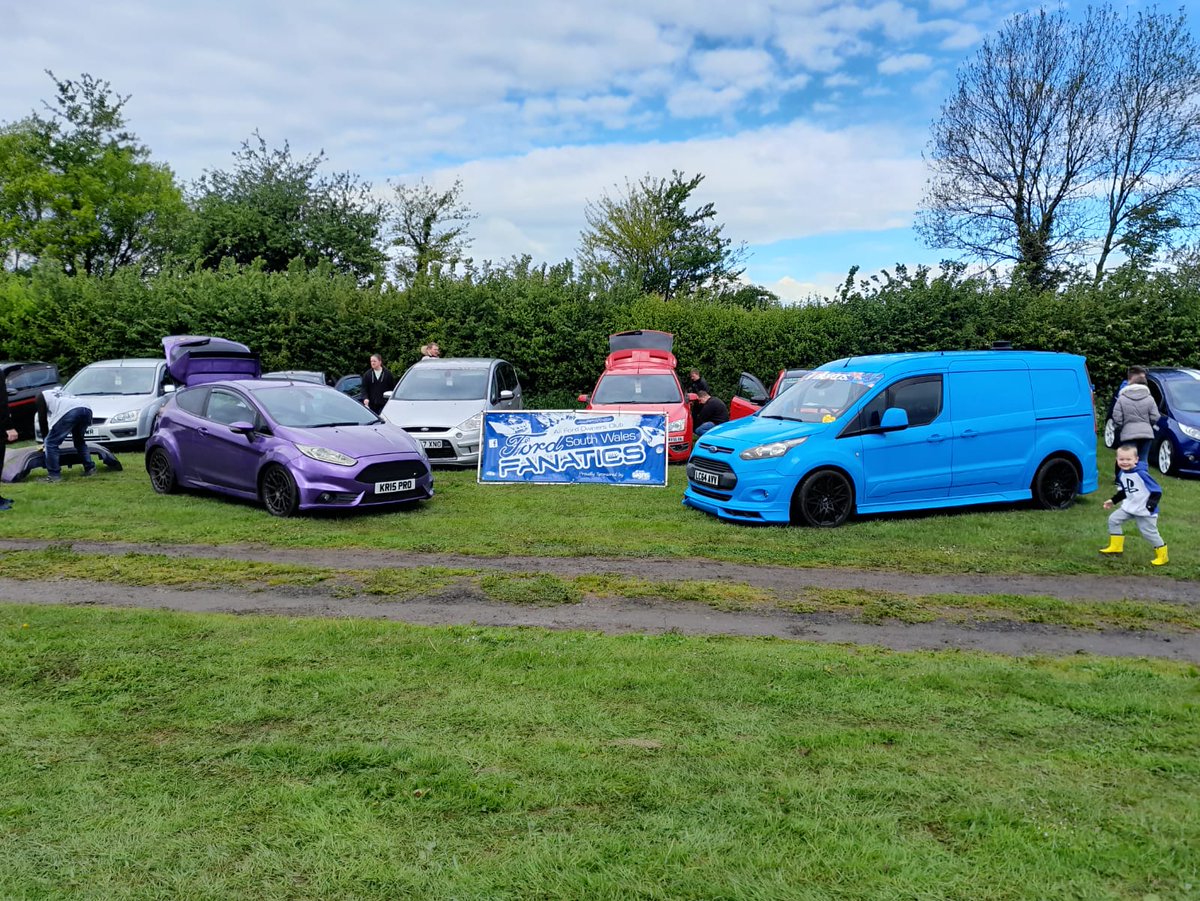 fordfanaticssw's tweet photo. Fords &amp; Coffee club meet (Ford Fanatics South Wales club meet) 

Date - Sun 30th May 
Time - 10:30am 
Location -  Richies Snack bar Wellington Street Aberdare CF44 8HD

All Fords are welcome! #FFSW #Fordmeet #bridgendford https://t.co/ZiTowfp5GO