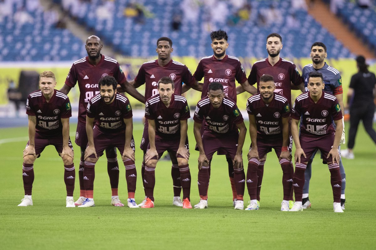 saudiFF's tweet photo. رئيس الاتحاد السعودي ياسر المسحل يهنئ فريق الفيصلي بتتويجه بطلًا لكأس خادم الحرمين الشريفين. 
🌐◀️ https://t.co/wqnnyzQ5RY https://t.co/F6AVSDaNIO