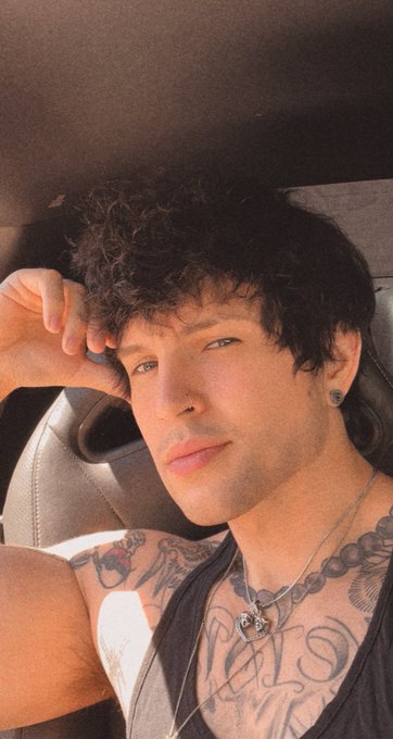 Didn&rsquo;t cut it all off https://t.co/xTDcFYRon9