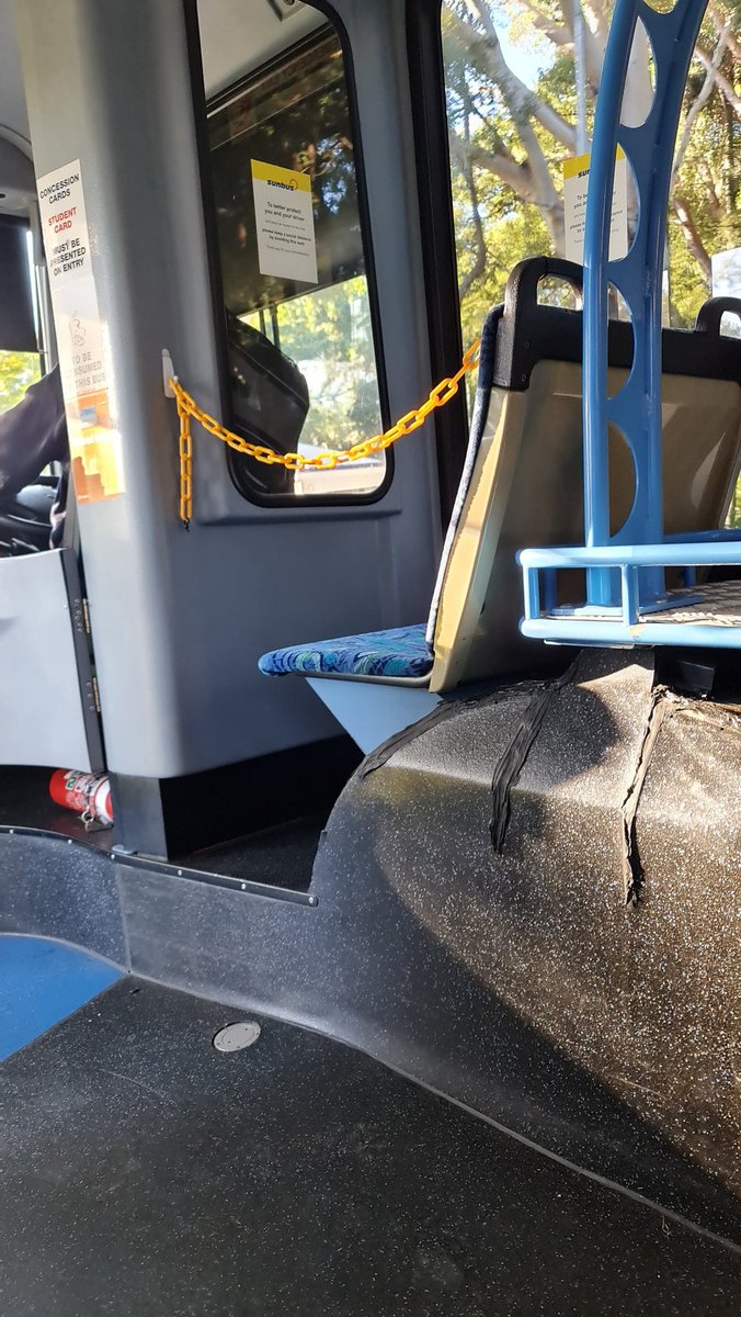 Jeffrey_Addison's tweet image. Emergency exits on 610 buses now have hooks to enable easy chain removal in the event of an #emergency.
Much better @TransLinkSEQ and #Sunbus
Thank you.