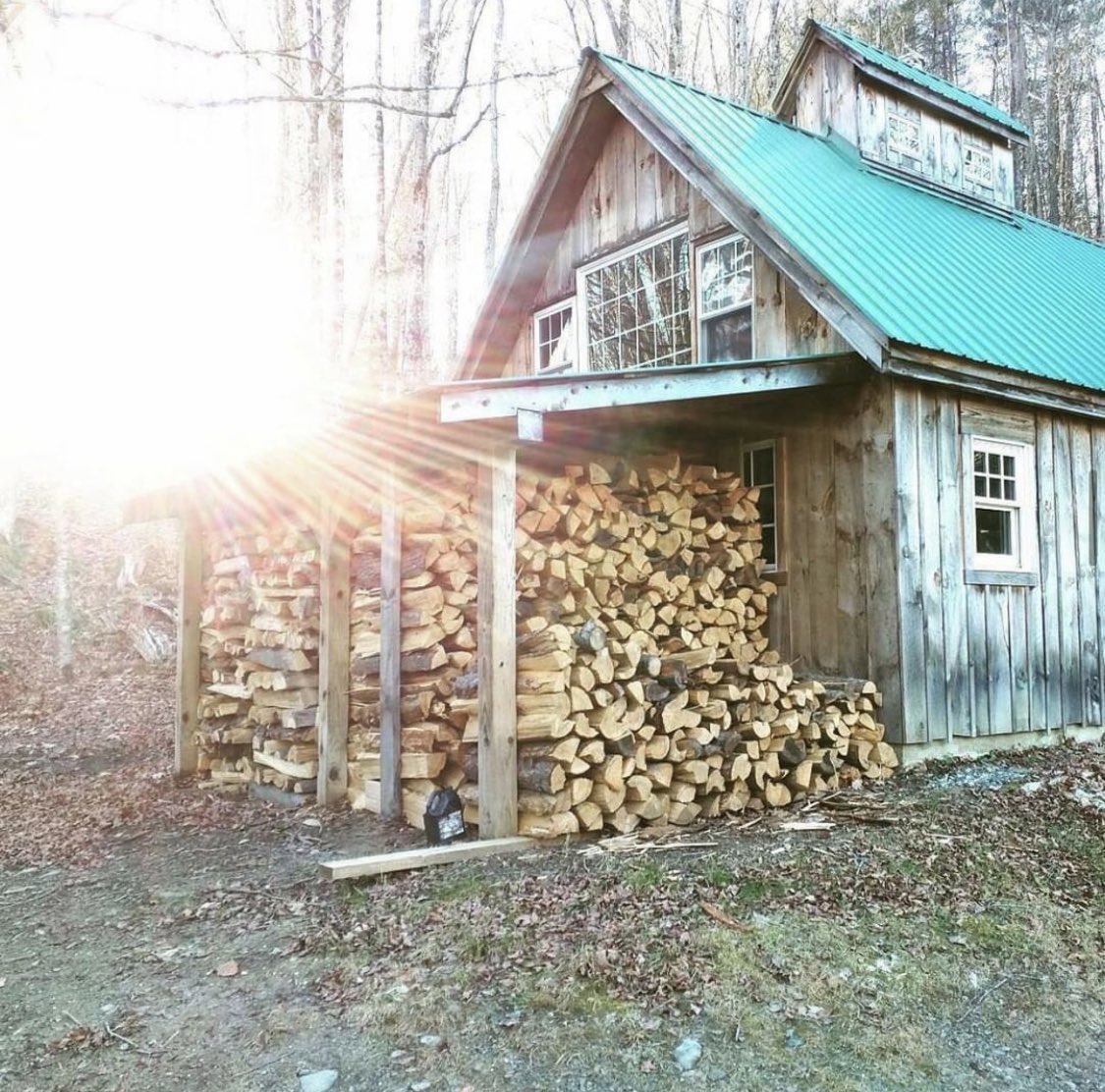 fireoftheday's tweet photo. A slight deviation from our regular 🔥to admire all of this🪵! Show off your fire @FireOfTheDay #FireOfTheDay for a chance to be featured!  📸: @coombsmaple #Wood #Maple #FireWood #Summer #Sunset #Woods https://t.co/hoVNTb8MB6