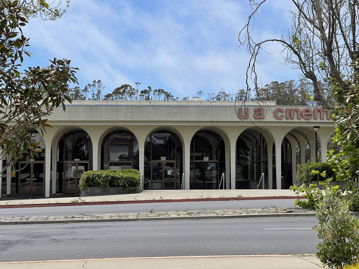 wyntermitchell's tweet photo. Having constant Grosse Point Blank moments. This was our neighborhood theater, saw Dumb & Dumber here, ID4, Basic Instinct now it’s gone, the one on West Portal is gone. The new theater is 14 screens where Tower Records and Circuit City used to be. #keepSFweird https://t.co/CuepBscvK9