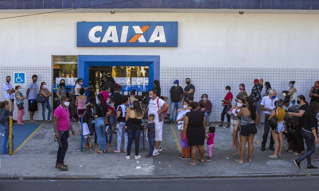 Com nova piora no quadro sanitário, governo deve prorrogar o auxílio emergencial? epoca.globo.com/60-segundos/co…