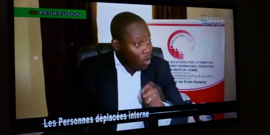 AlfredGoubadje's tweet photo. #Niger éducation citoyenne sur les questions Juridiques, des  droits humains et du droit des conflits armés! Nous avons eu le privilège de  partager avec les populations des notions sur les droits des personnes déplacées internes conformément à la #Loi_2018_74_du_10_décembre https://t.co/sot1eAmaHt