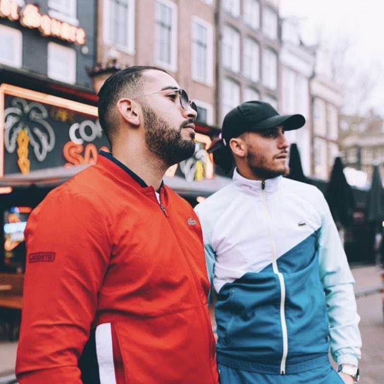 RedjQLF's tweet image. Il est minuit, l’album « DOUBLE STAR » de DTF est disponible de partout ! ⭐️⭐️

#DOUBLESTAR