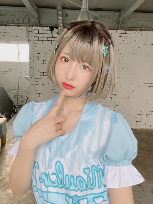 Twitterのコスプレ画像3