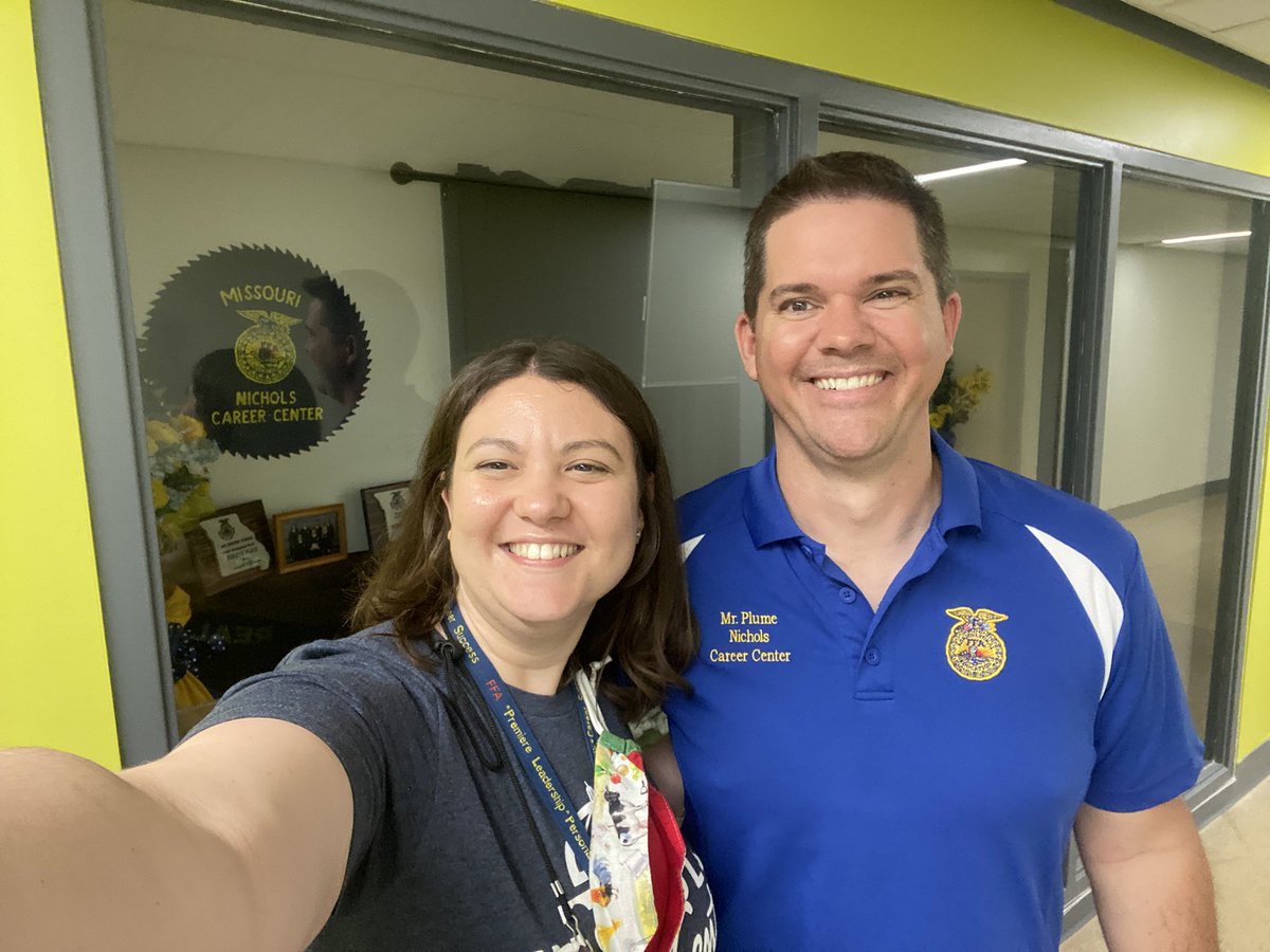 MsCarlNCCAg's tweet photo. Schools our for summer!! That’s a wrap to year 13(hard to believe the seniors were in kindergarten when I started teaching 😲). Good bye 20-21 school year! It has been quite the ride with lots of firsts and a few lasts. https://t.co/BD9vMPVpEN