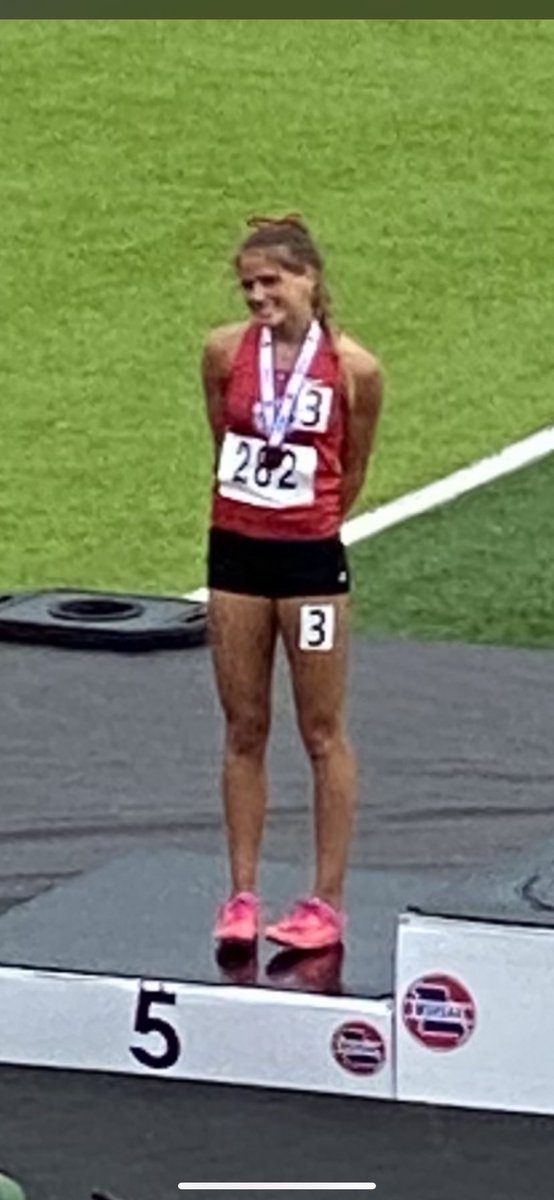 Oz_girlstrack's tweet photo. Anna Hitt All State in 400m placing 5th in Class 5. (59.02) https://t.co/l9lzJMspfN
