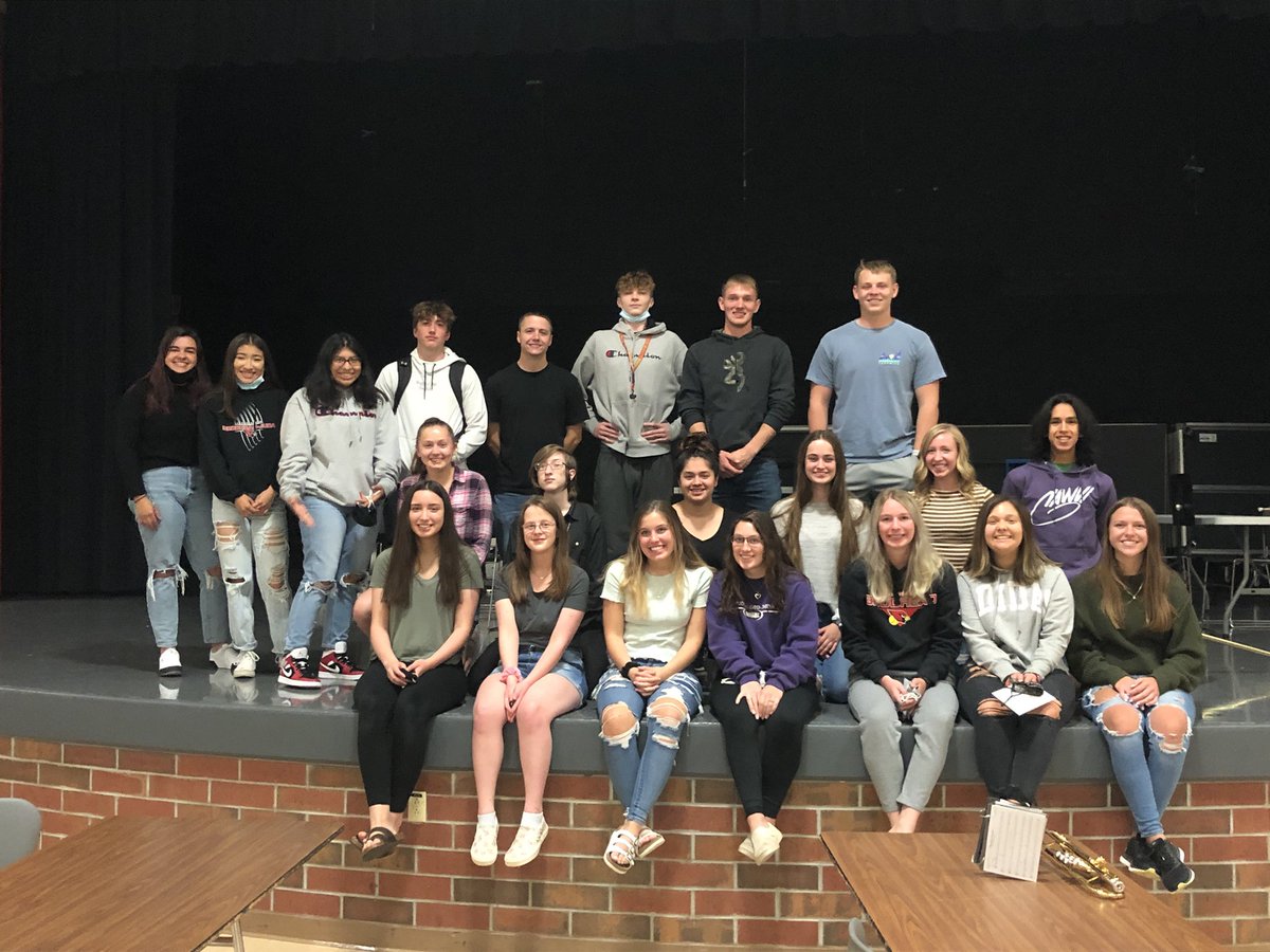 BrodheadBand's tweet photo. Congratulations to the Class of 2021! Thanks for your hard work and dedication! Best wishes! #wearecardinals https://t.co/IbAoP80j4p