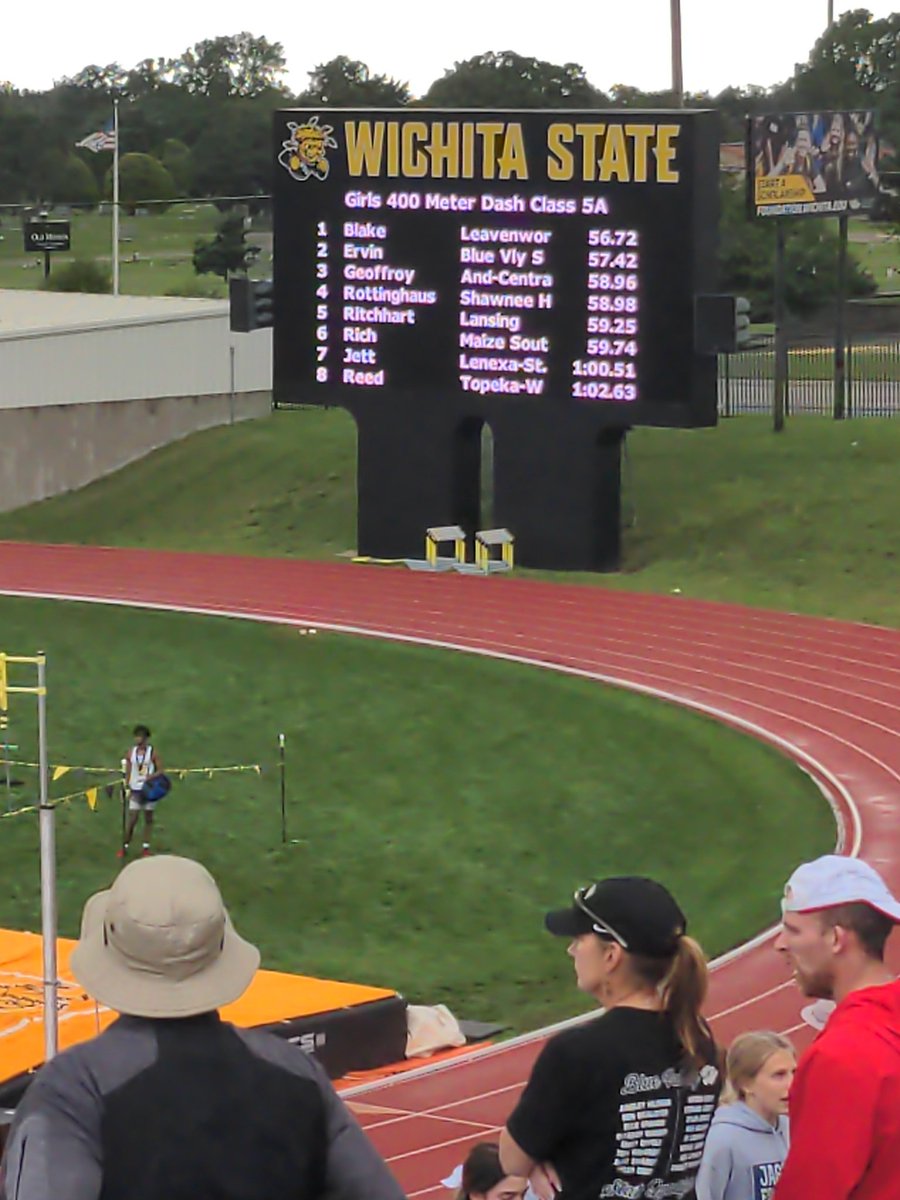 57.42 AND a school record AND a personal best @Ervin_EmilyA placing 2nd!