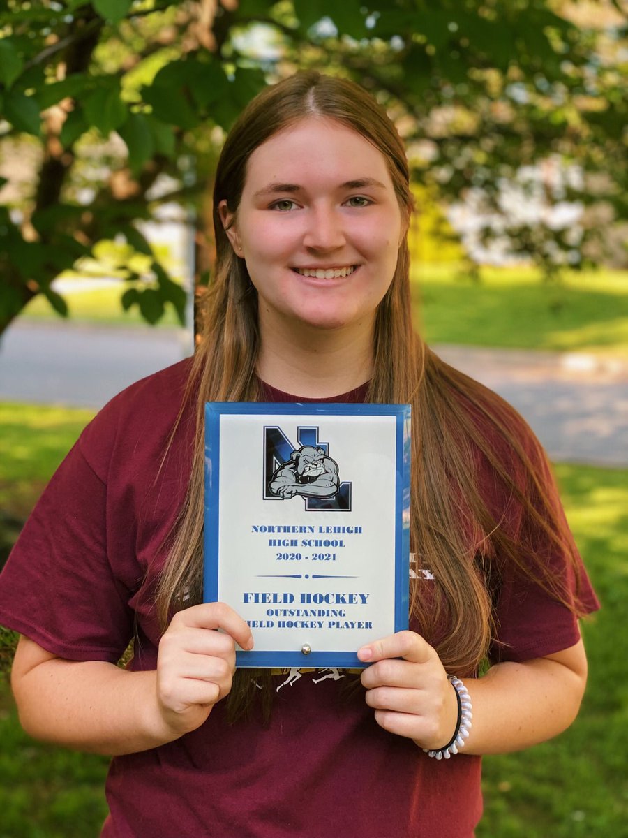 field_nl's tweet photo. Congratulations to Hailey Evans(again lol) and Olivia Horninger on their Outstanding NL Field Hockey Awards today!! Great job ladies!! https://t.co/GYNz6uRh2z
