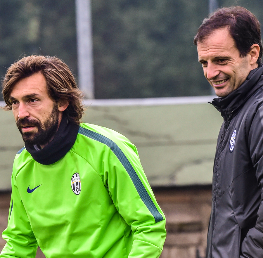 brfootball's tweet photo. In the past 48 hours: 

▪️ Zidane leaves Madrid 
▪️ Conte leaves Inter 
▪️ Inzaghi leaves Lazio, expected to join Inter 
▪️ Pirlo expected to be fired by Juve, Allegri expected to return 
▪️ Donnarumma leaving Milan 
▪️ 21-penalty shootout in the Europa League final

Football 💉 https://t.co/BHWjXDiujN