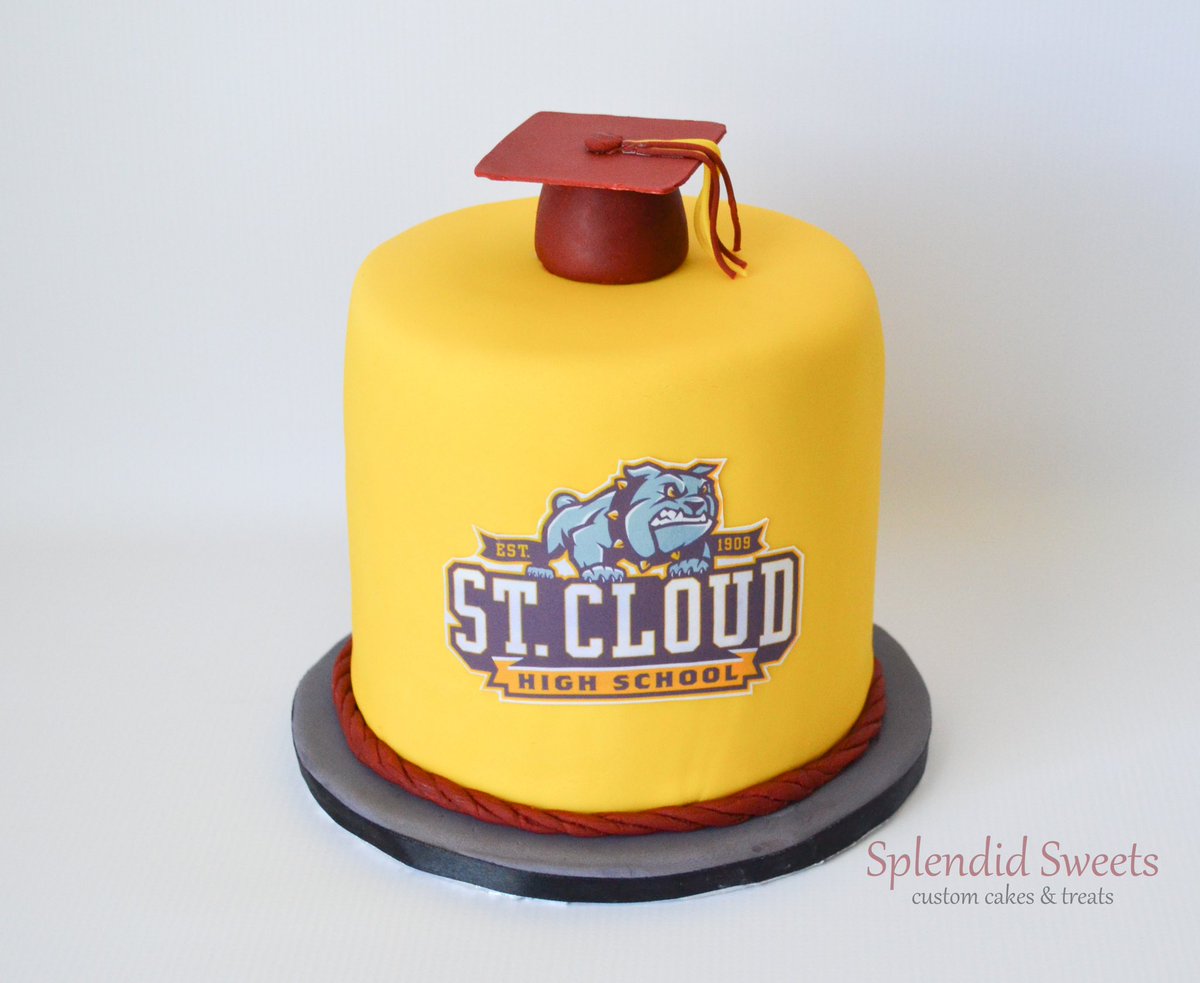 Splendid_Sweets's tweet image. Graduation cake 🎓