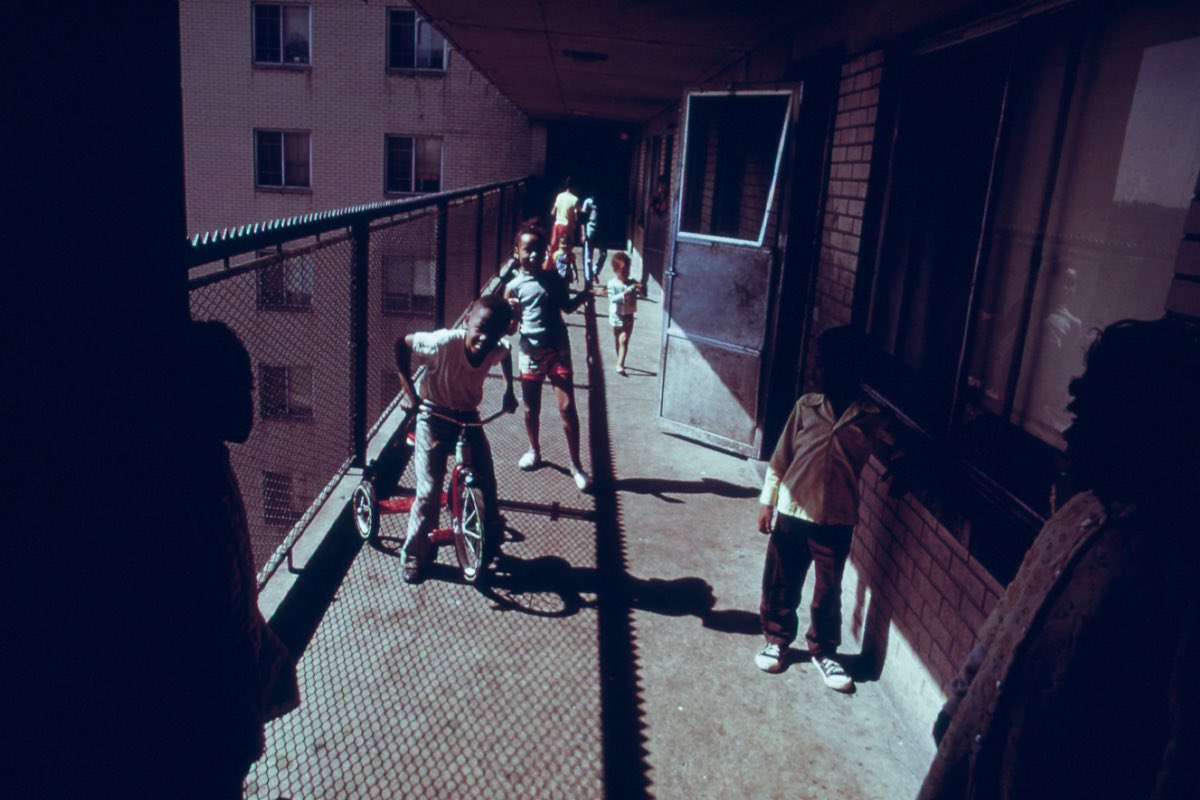 wyacaprice's tweet photo. Chicago, 1973. 
The west side and north side projects. https://t.co/xdrlrPpnIL