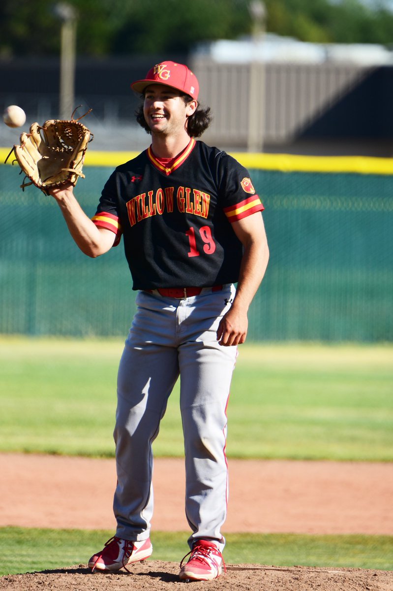 Willow Glen Baseball clinches a berth to the CCS playoffs with a 3-2 win over Branham.  Mateo Garcia (‘21) ties the game in the 6th with a 2 RBI triple.   Logan Vieira (‘22) brings in go ahead run with Sac Fly. Ty Ostrowski (‘21) goes CG 80 Pitches for the win.