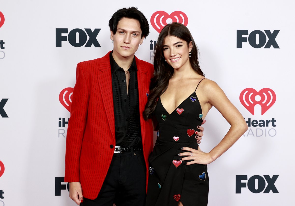 iHeartRadio's tweet image. Charli and Chase. That's it, that's the tweet. 🖤

@charlidamelio
@xlilhuddy

#iHeartAwards2021