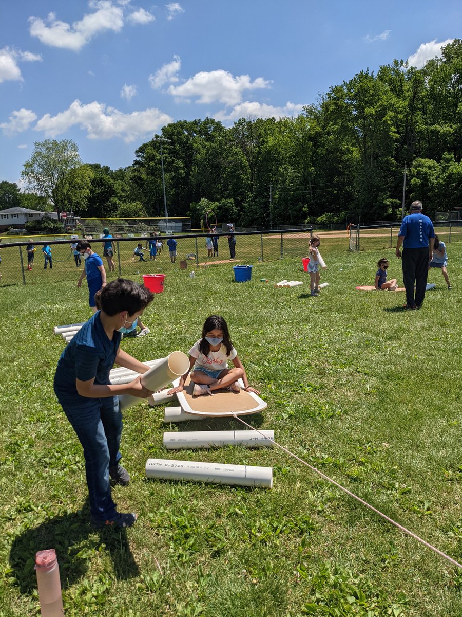 MrsHanger201's tweet photo. It was so nice to do something normal! Field Day was so much fun! ❤️🎉 @FOpanthers #FOrocks @RedClaySchools https://t.co/EHZdYmDvvN