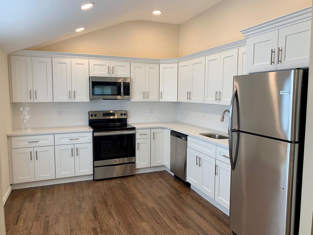 jandahomes's tweet photo. Medford REO complete!
ποΈ
#longislandflips #flippinglongisland #medford #reo #foreclosed #bankowed #generalcontractor #longislandcontractor #flippinghouses #jandahomes https://t.co/4vYtxGUUUo