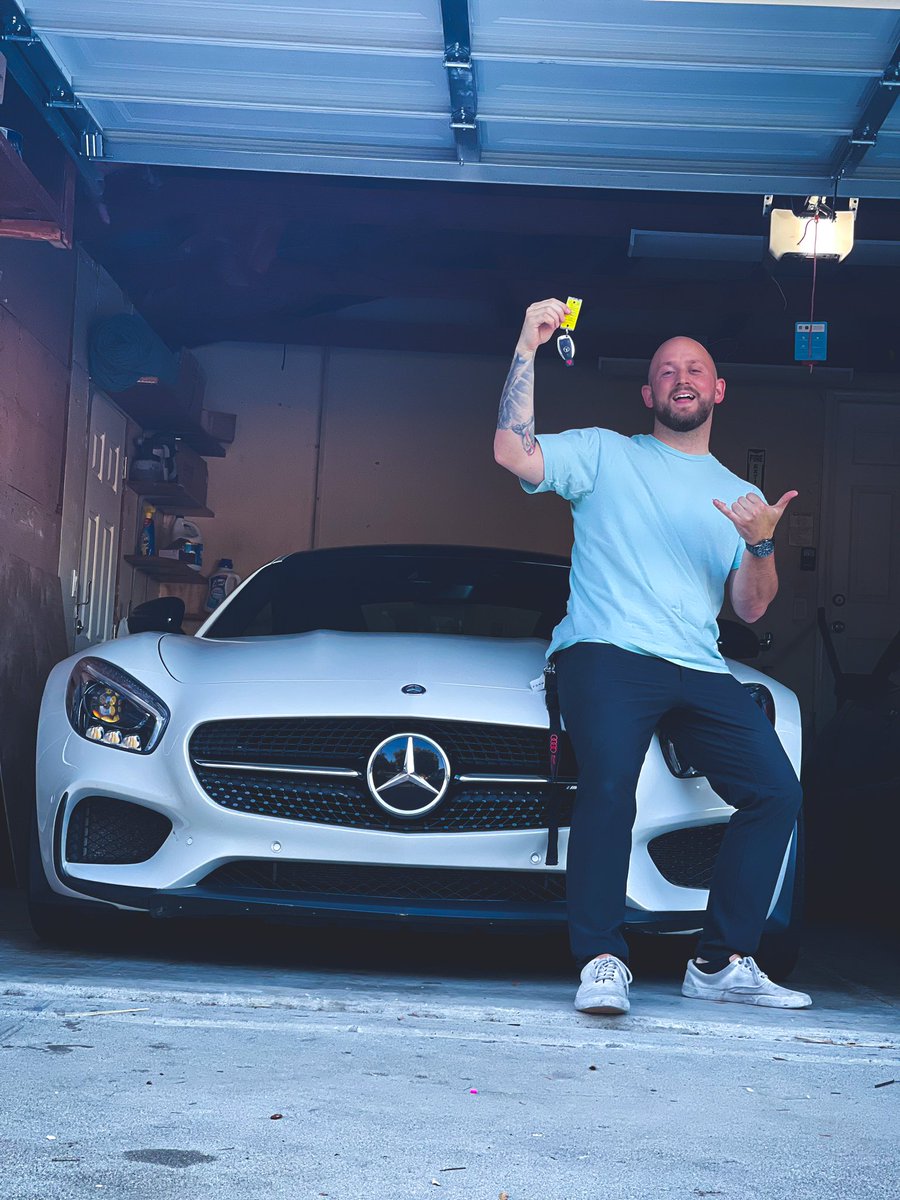 Lairtap's tweet image. Can’t take the money w me. May as well spend it.