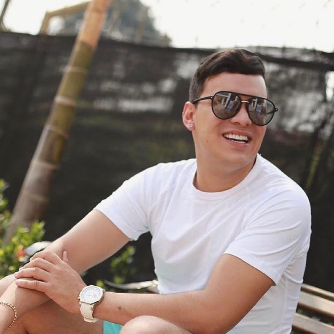 FonoMNB's tweet photo. Sonriendo porque ya veo llegar el fin de semana desde aqui  😁🏝Con cual artista te gustaria pasar el fin de semana? Comentalo aqui 👇 @elnodal @yeison_jimenez Ricky Recodo @elnetobernal #fonovisa #umle #disa #universalmusica #viernesjr #fridayjr https://t.co/xWnNkoF1HQ