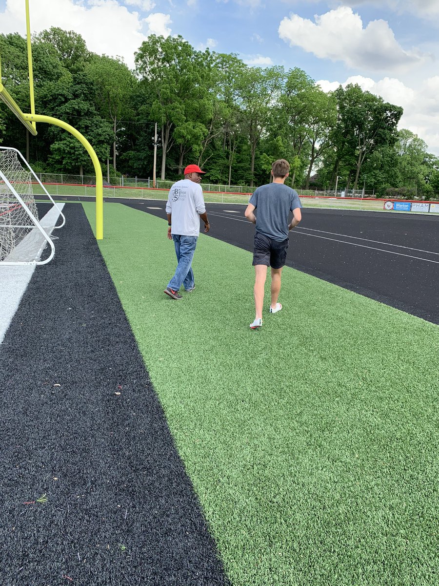 MHTrack_Field's tweet photo. One last practice before Regional Finals βΌοΈ
Information for tomorrow β¬οΈ
π 3:00 pm
πPickerington North High School
βοΈ 6:00 pm
π Tickets are limited and can ONLY be purchased using the link below β¬οΈ
https://t.co/sAzxCpVFW0
#MHTrackAndField #WeRPrexies https://t.co/vBc2B9cIeF