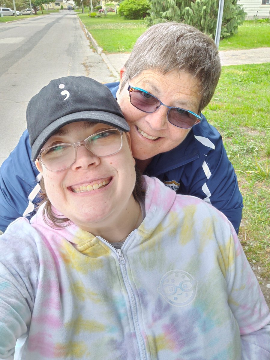 kbibliotherapy's tweet photo. Nice night for a brisk stroll for the Walk for Alzheimer's. Thanks to all who donated. Love you and miss you, Grandpa. @AlzheimerSimcoe #IGWalkForAlz #IGStepChallenge https://t.co/de9cjtBtbo