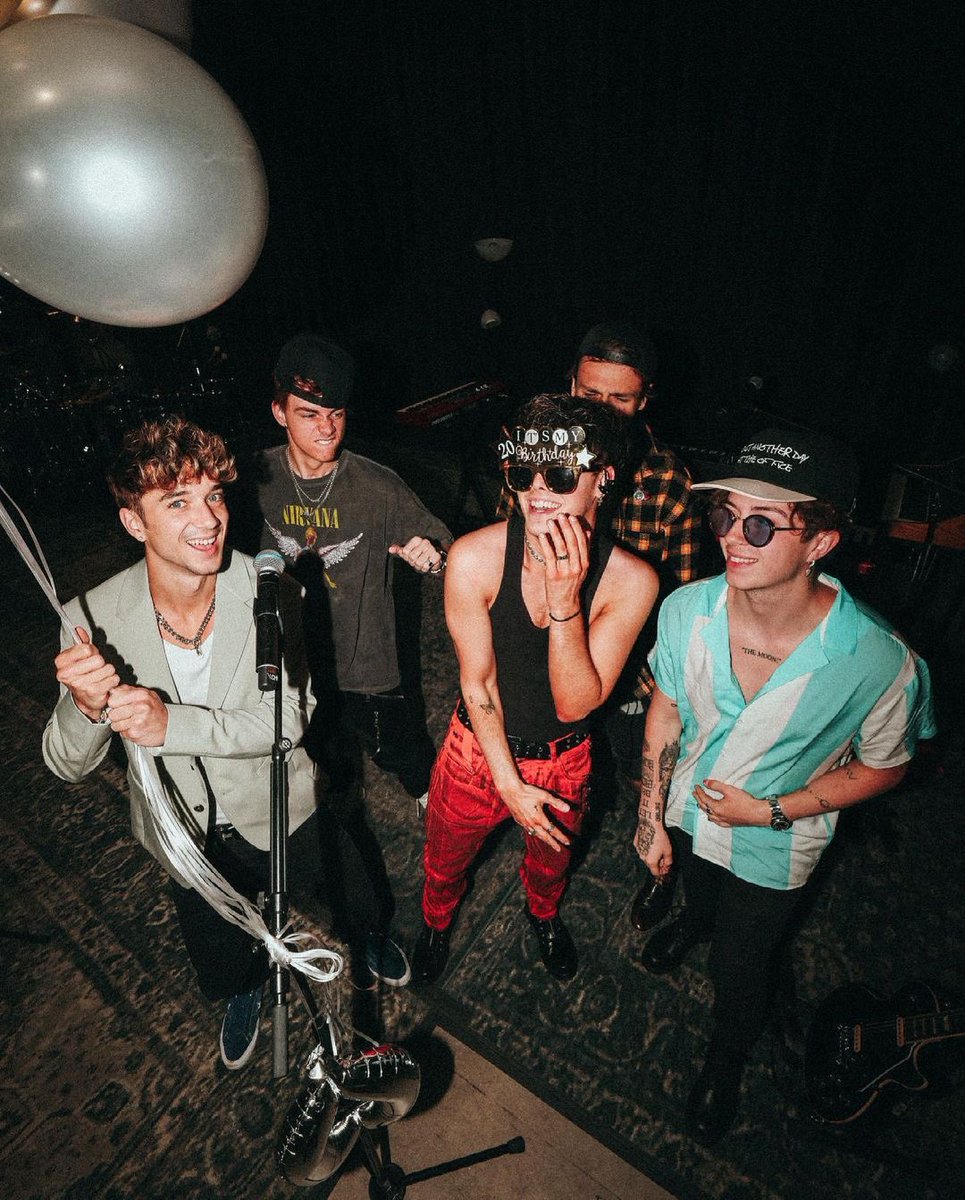 whydontwemusic's tweet photo. happy birthday @ImZachHerron! the big 2 0 https://t.co/AEruBgUbRt