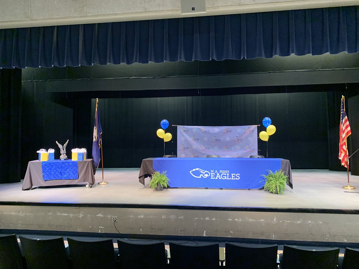 WAPerryMS's tweet photo. Today we celebrated students at our inaugural AVID Signing Day. Current 6th &amp; 7th students committed to taking AVID classes next school year. This event was created to celebrate scholars &amp; mirror college signing day. Thanks to our AVID team! You rock! #CollegeMaterial #ThisIsAVID https://t.co/9pf4L33h0J