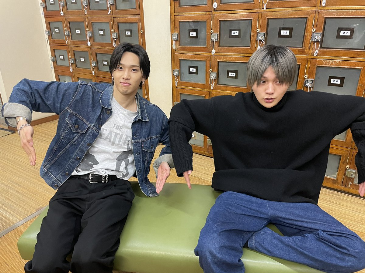 fantastics_fext's tweet photo. #堀夏喜 冠番組👑
#ホリナツのカンムリ（仮）
YouTubeで配信中✨

https://t.co/2FbvsKoxRs

今回はゲストに #八木勇征 を迎え
大須のテイクアウトグルメと
温泉を満喫してきました☺️

是非ご覧ください‼️

#FANTASTICS
#うかんむりポーズ https://t.co/JkqZghWSVO