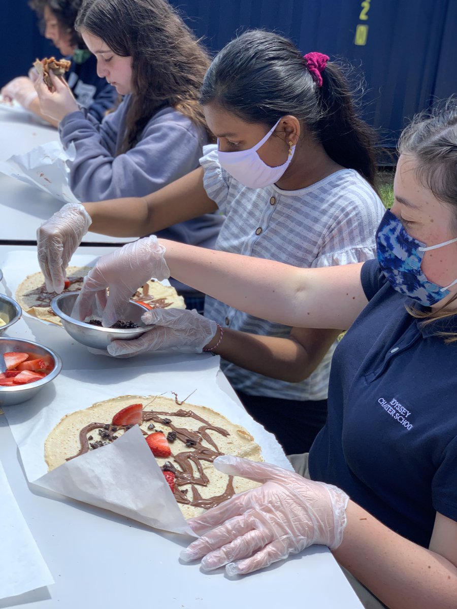AMylonasOCS's tweet photo. @OCSDelaware enjoyed making their own crepes today! End of the year treat 👨‍🍳 https://t.co/vUkasx7Dlx