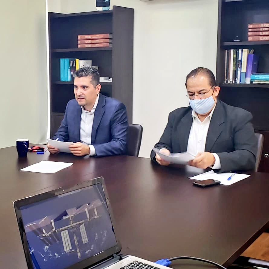 HAEmiliano's tweet photo. Formalizamos nuestra colaboración con @CEEAD con el objetivo de ampliar las posibilidades de Capacitación en el @IJA_Jalisco en el Sistema de Justicia Penal para funcionarios públicos y profesionistas #CulturaDePaz #Educación #FelizJueves #Jalisco #México #CEEAD #10AñosContigo https://t.co/XMKZxkv57y
