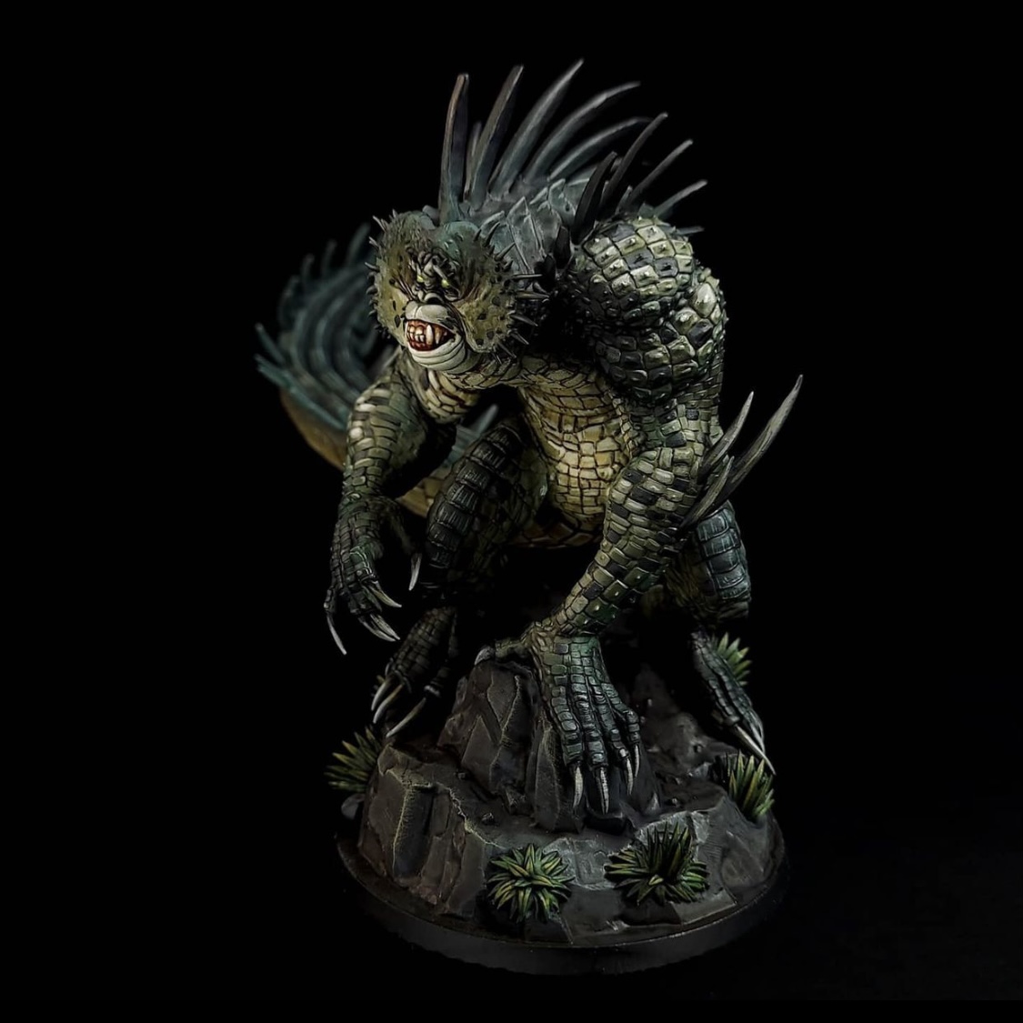 Check out this awesome paint job of the Skunk Ape by Steven Smith @slsmithminipainting on Instagram! He also has a sick Patreon so be sure to check that out if you enjoy painting miniatures!
​​#dragontrapperslodge #paintedmini #printedmini