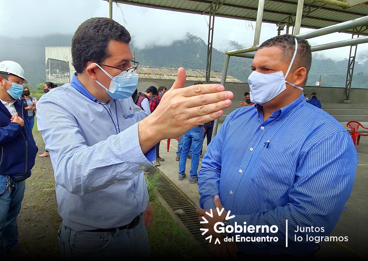 Gobersucumbios's tweet photo. @albaro_beltran @Gobersucumbios junto al ministro de @ObrasPublicasEc @MarceloCabrera y autoridades locales realizaron un recorrido por el sector de San Luis a fin constatar la magnitud de los daños y gestionar soluciones integrales y definitivas para la vialidad de la #Amazonía https://t.co/fgEdMQps1Z