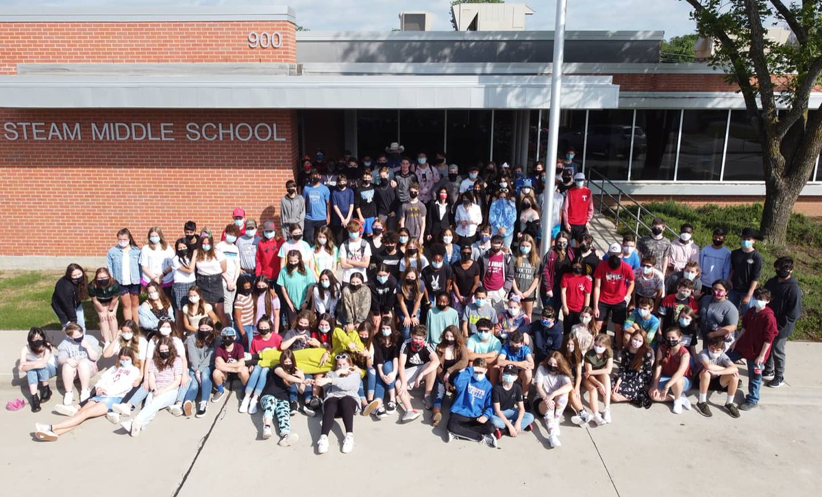 STEAM_MS's tweet photo. Best wishes to our 8th graders! #steamlearns #lastday https://t.co/UGc8a5nZwq