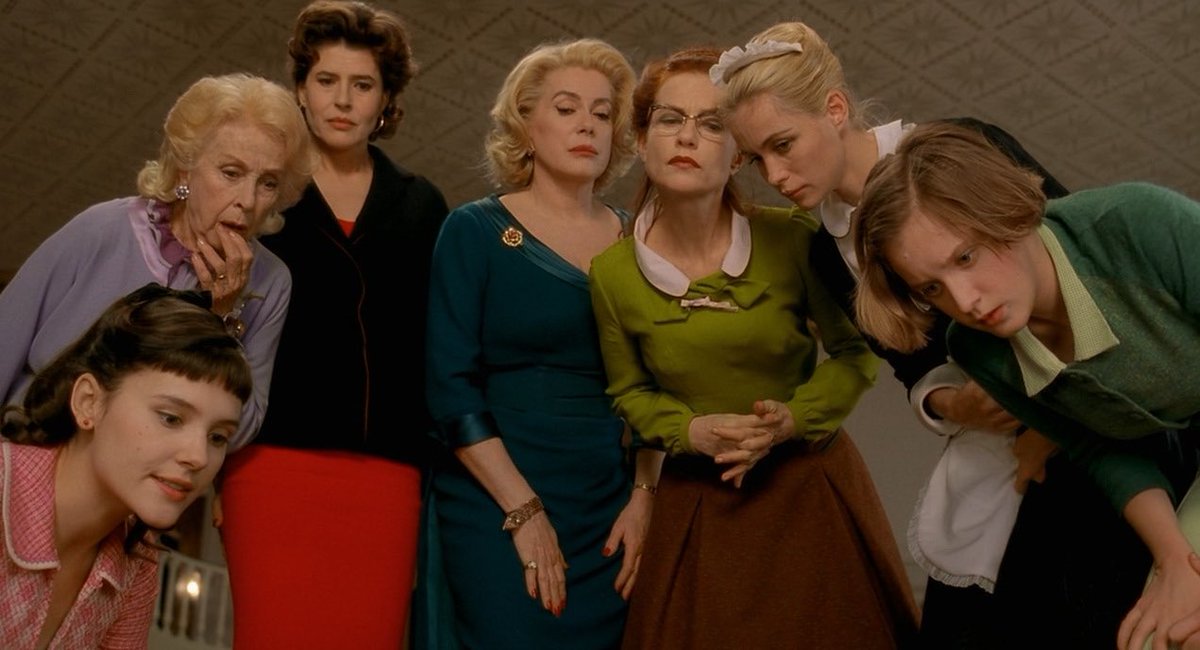 Людивин санье 8 женщин. 8 femmes 2002. Восемь женщин содержание. 8 женщин фильм 2001. Фанни ардан и катрин денев.