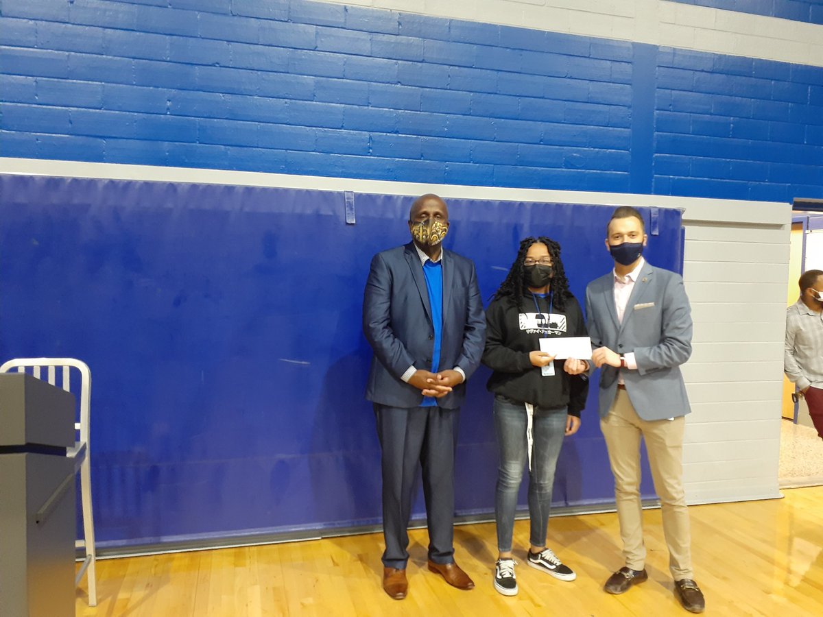 AldineHS_AISD's tweet photo. Thank you @JimWalkerLaw for providing our scholars with an investment that will impact their lives in a MIGHTY way! Four scholars were awarded $2500 scholarships each!! 💙 @BGilmoreAHS Thank you for believing in the scholars you work with every day! #Classof2021 #MustangGratitude https://t.co/GOdLGAAQQa