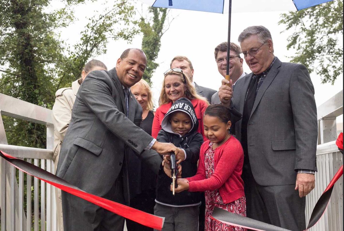 julianejonesjr's tweet photo. By investing in our infrastructure, we create equitable opportunities for all County residents. Investment in the Woodlawn pedestrian bridge, for example, provides residents of all ages with a safe and accessible path to local businesses. #tbt https://t.co/rI9HMmwgwz