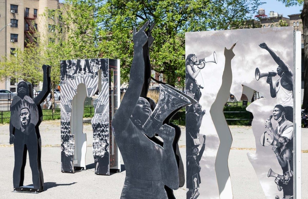DesignApplause's tweet photo. Plywood boards used to protect New York establishments during last year's protests are repurposed into captivating sculptures 

The sculptural pieces were created as part of New York art nonprofit #worthlessstudios’ Plywood Protection Project. 

https://t.co/gz313reync @archinect https://t.co/OepTn20doe