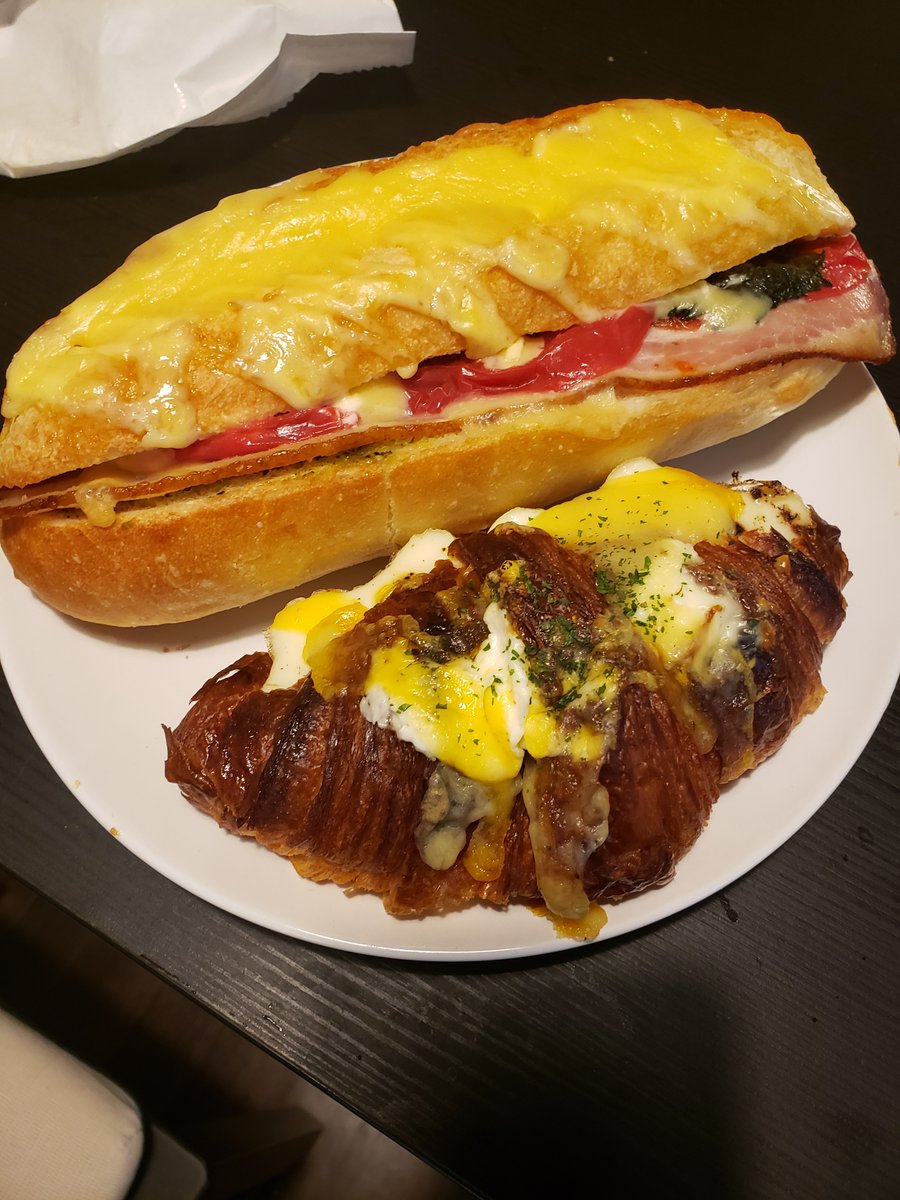 zratul's tweet photo. Should definitely avoid stopping at a French bakery after morning workout from now on...
#CannotResist https://t.co/kZ6zbfnX3n