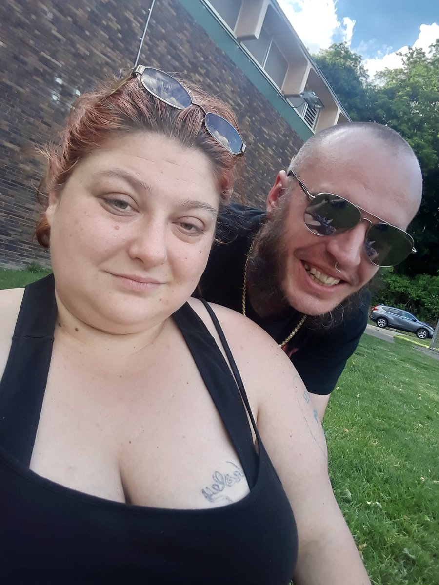 Julie Knoll tweet media