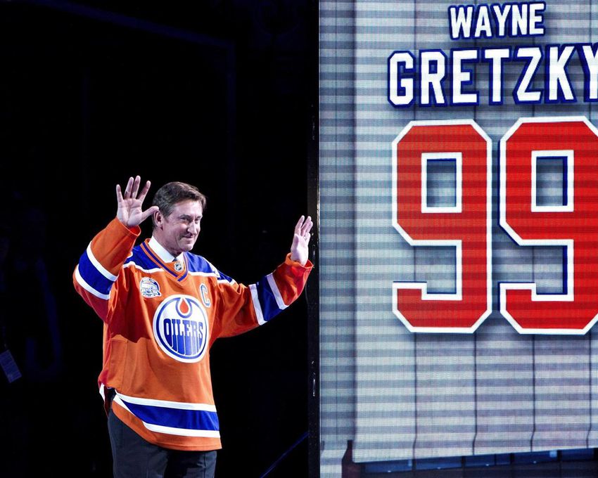 Wayne Gretzky rookie card sells for US$3.75 million, smashing record via