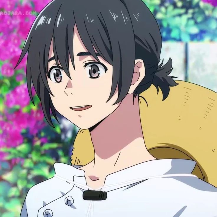 мио на берегу моря