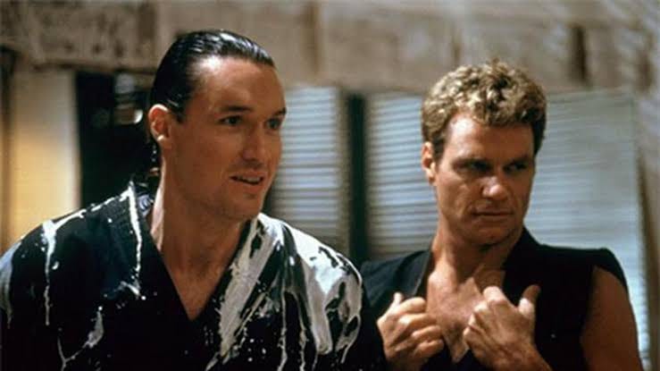 PolvoraRock's tweet photo. 🔥El verdadero dolor apenas empieza... Se confirma que #TerrySilver de Karate Kid III estará en la cuarta temporada de Cobra Kai😱

Ustedes son team #CobraKai o team #MiyagiDo 👊

#TerrySilverisback https://t.co/ixniEik00x