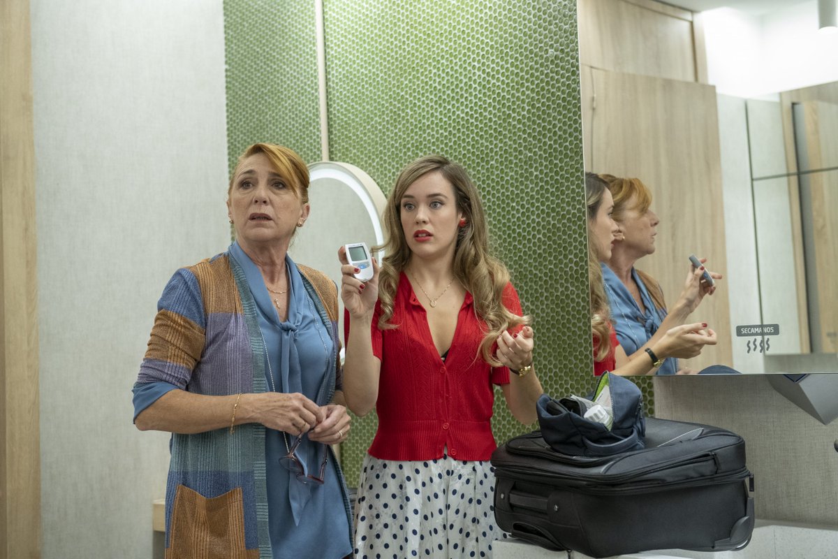 MujerdeElite tweet media