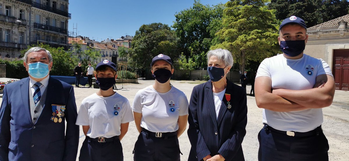 LHdecores's tweet photo. @LegionHonneur34 Journée nationale de la Résistance #Anopex34 @LegionHonneur34 #ANMONM34 à @montpellier_  @fhollande @husseinbourgi @MDelafosse @Prefet34 @Senat @gendarmerie34 @SDIS34 @Prefet34 @PoliceNat34 @JeanPierreGrand https://t.co/qgvP81WsTd
