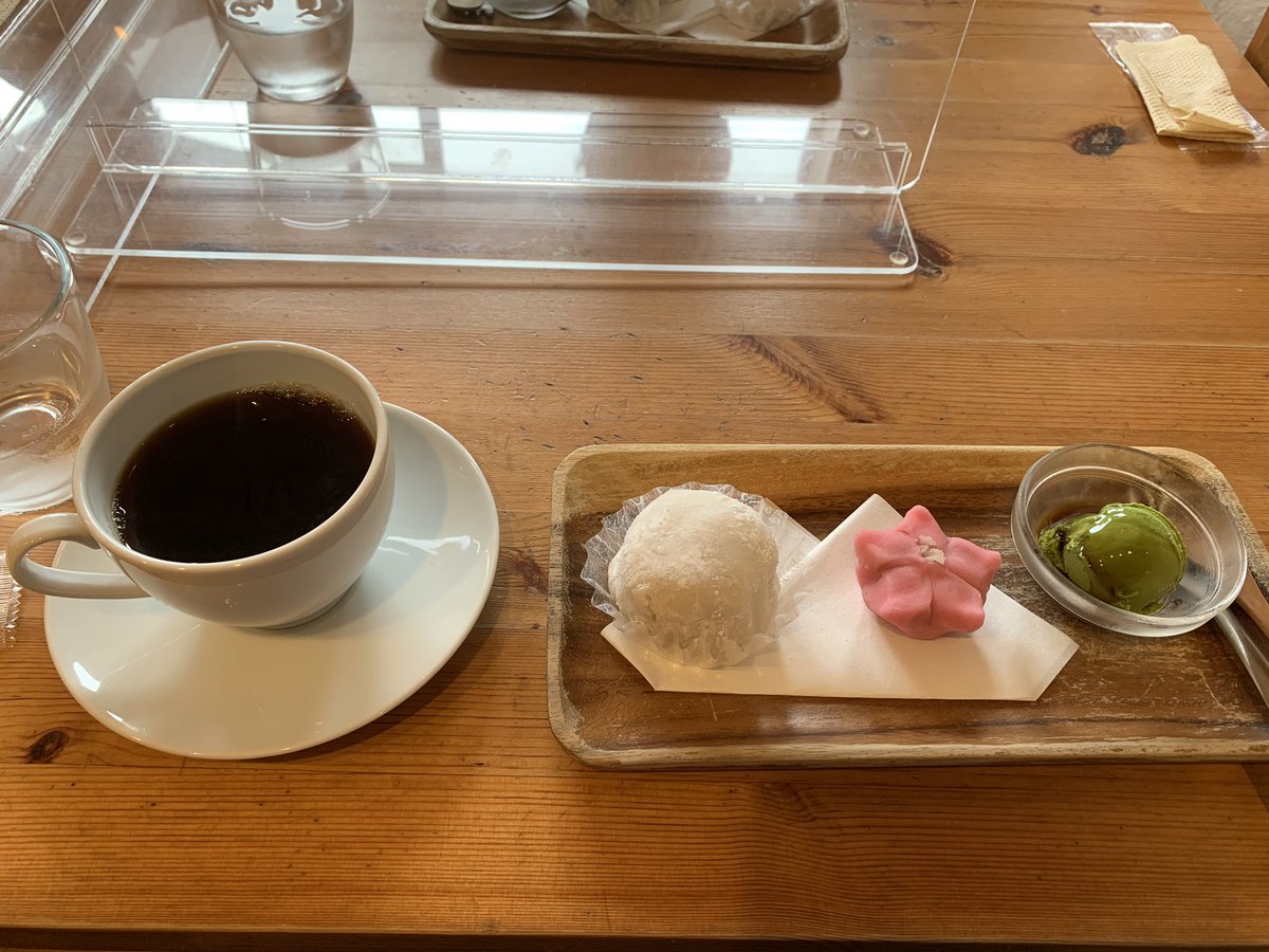 meutanhompo's tweet photo. 宣伝���お願いされたので☕️
#カフェヒノデ
#cafehinode
医大裏からすぐ👍自転車で行き甲斐のある場所ですので是非😇 https://t.co/E5alLZ0CCA